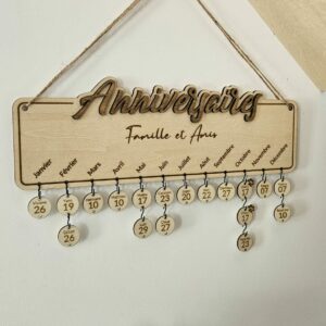 Calendrier anniversaires mural personnalisable
