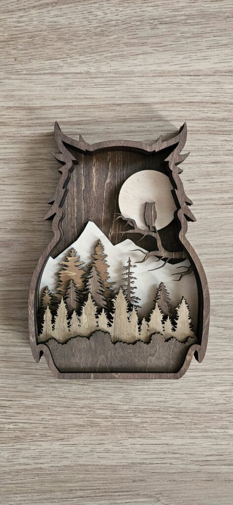 Hibou 3D décoratif en bois teinté